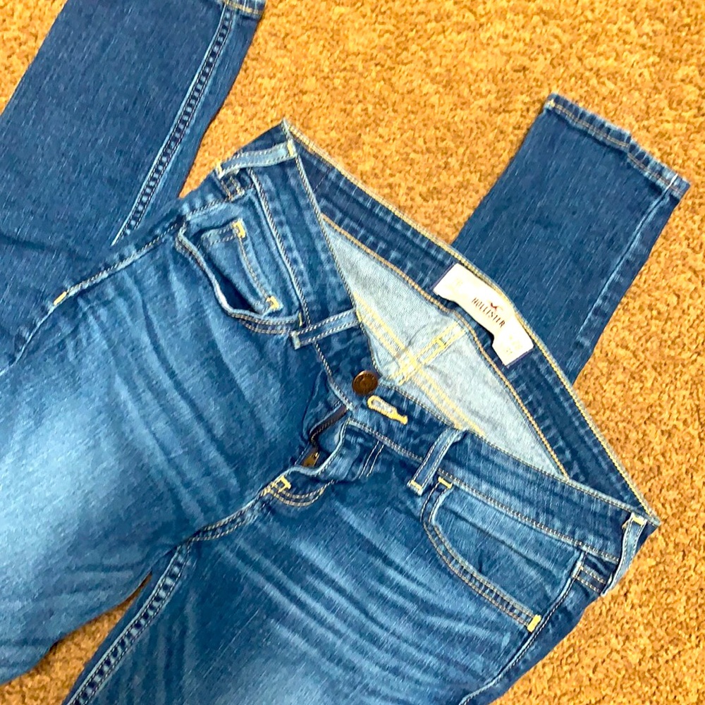 Hollister skinny jeans